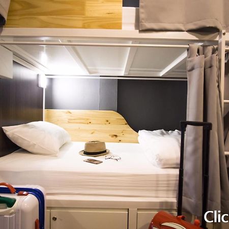 Click Hostel Bangkok Extérieur photo